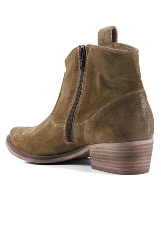 Camp Texan Sand Brown Aged Suede